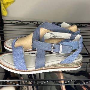 Strappy sandals
